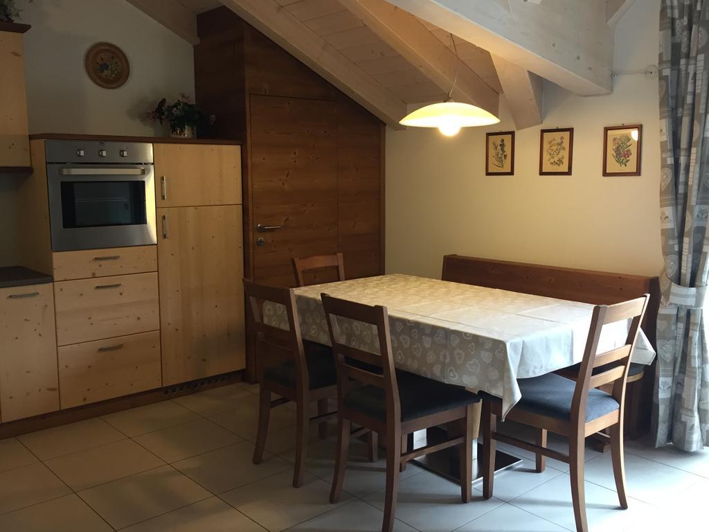 Appartamento Clelia Pellizzano Exterior foto